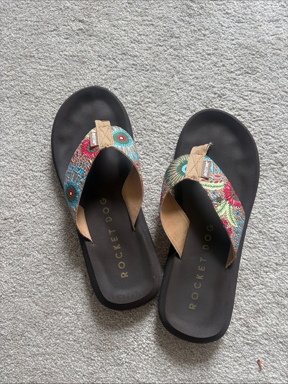 Rocket Dog Brown Flip-Flop Sandals with Multicolor Floral Straps